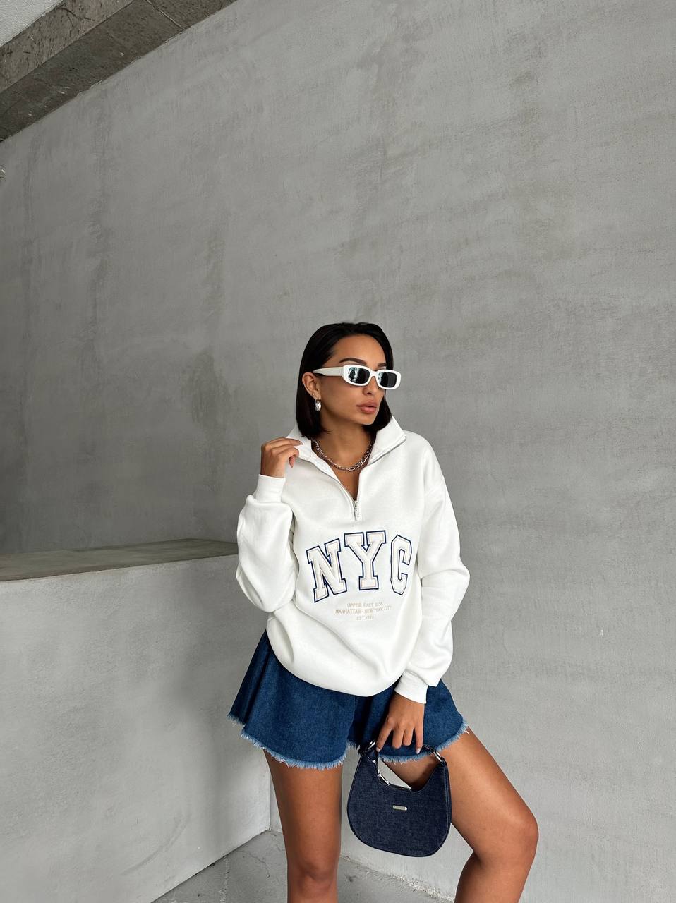 NYC Yazılı Fermuarlı Sweatshirt - Modern ve Rahat Tarzın Simgesi 🏙️