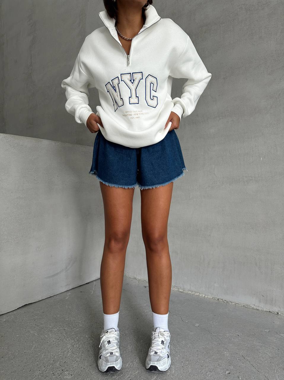 NYC Yazılı Fermuarlı Sweatshirt - Modern ve Rahat Tarzın Simgesi 🏙️