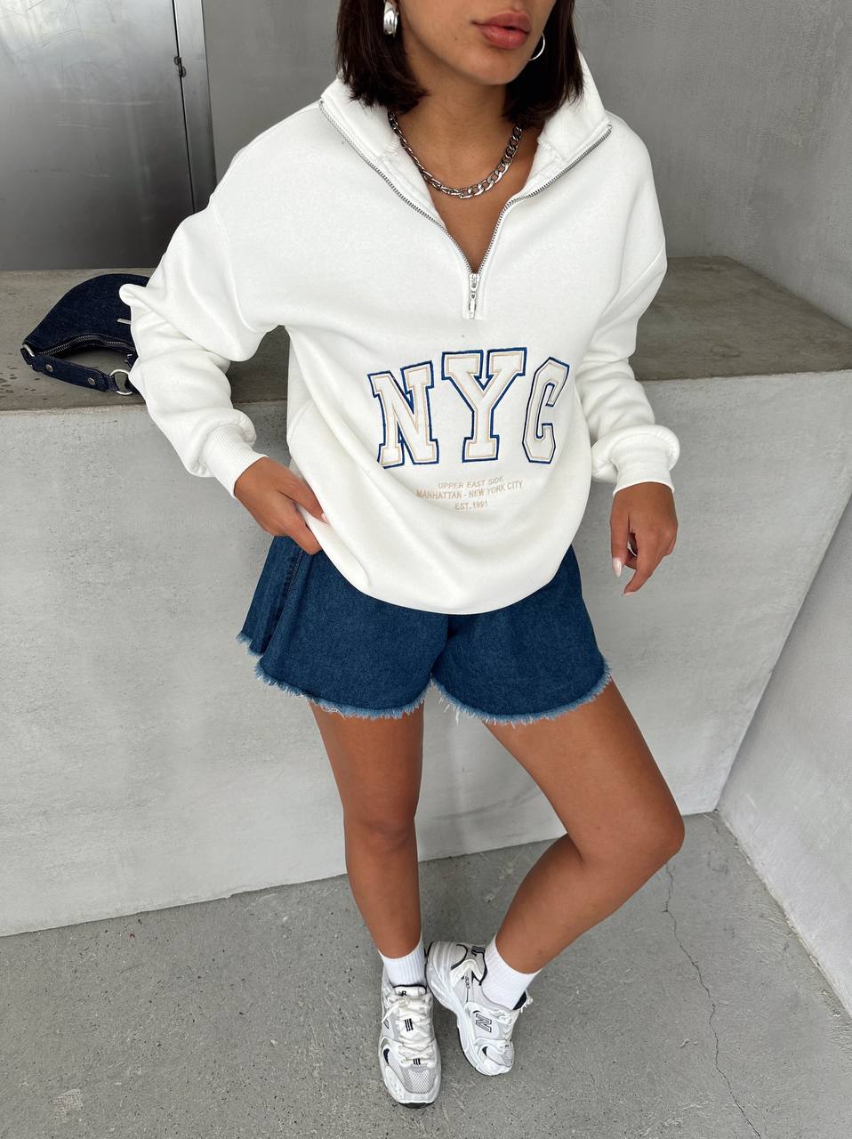 NYC Yazılı Fermuarlı Sweatshirt - Modern ve Rahat Tarzın Simgesi 🏙️